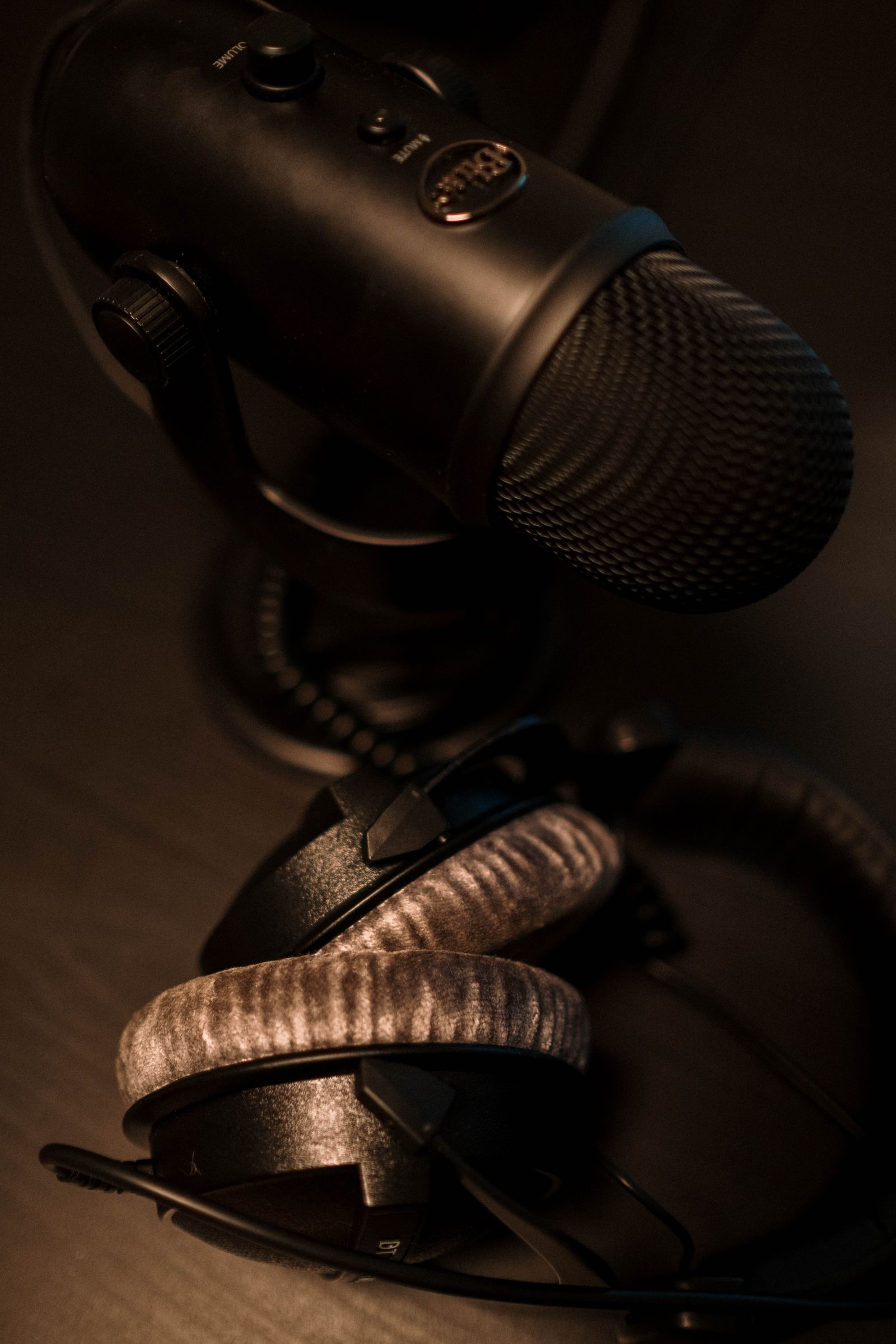 Attrezzatura audio pronta per il carico a Milano